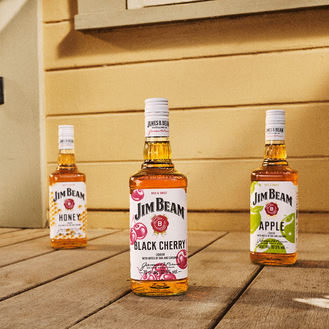 files/JimBeamPineappleBourbonWhiskey_1x1_Meta_Brazil_Germany_FlavorFamily_2025_s01_CLEAN.png files/JimBeamPineappleBourbonWhiskey_1x1_Meta_Brazil_Germany_FlavorFamily_2025_s01_CLEAN.png